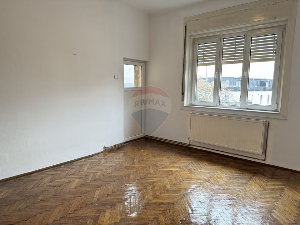 De Vânzare: Apartament 2 camere, decomandat – Calea Turzii