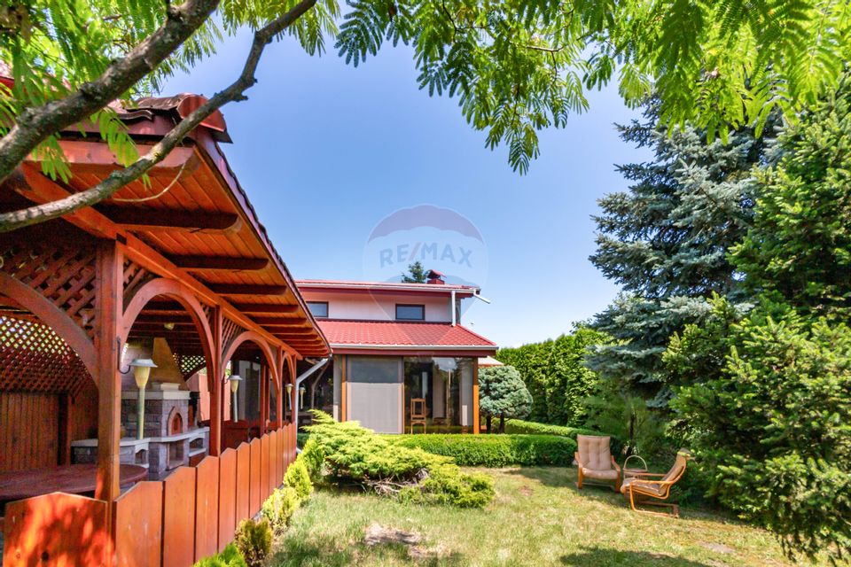 Vanzare Casa de vacanta Brebu, Prahova, Campina cu gradina si livada