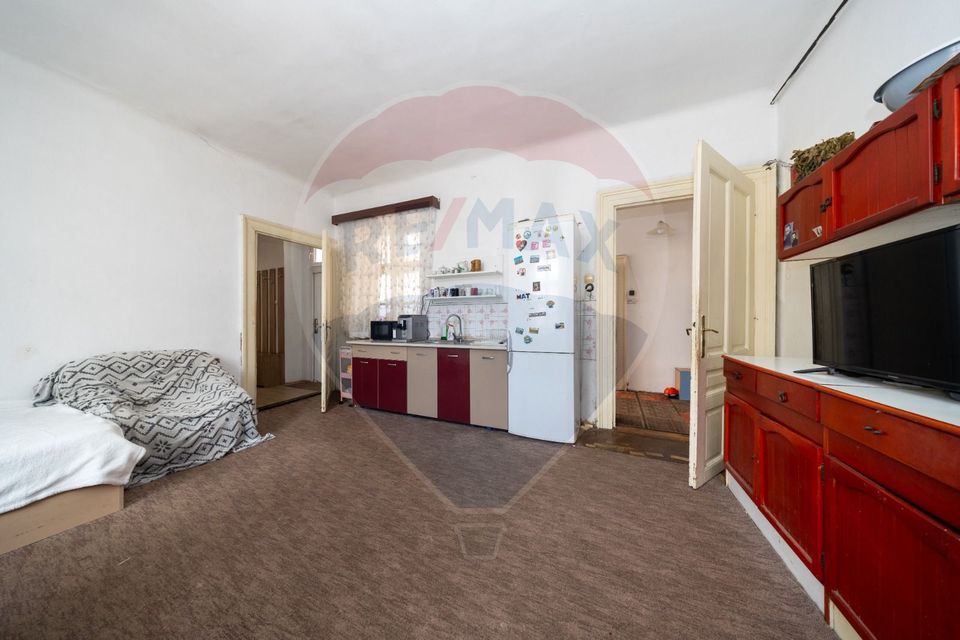 APARTAMENT 3 camere, Etaj 1, Str. Lunga nr 22, Brasov