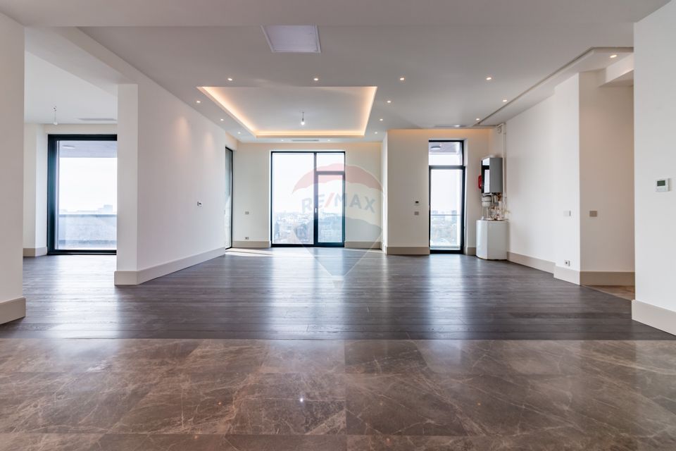 Penthouse spectaculos de vanzare
