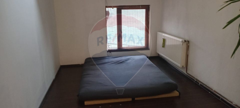 4 room House / Villa for sale, Central area