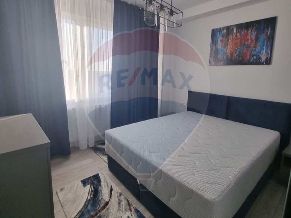 Apartament cu 3 camere de închiriat în zona Km 5