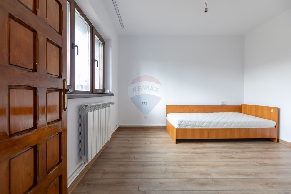 6 room House / Villa for sale