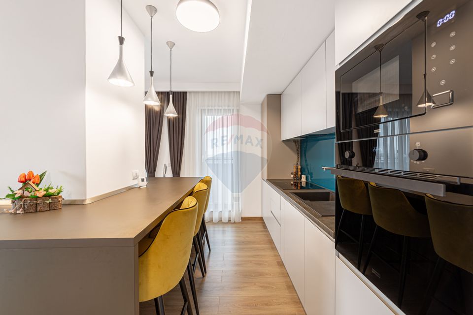 Apartament tip PENTHOUSE cu 3 camere de închiriat ADORA PARK zona UTA
