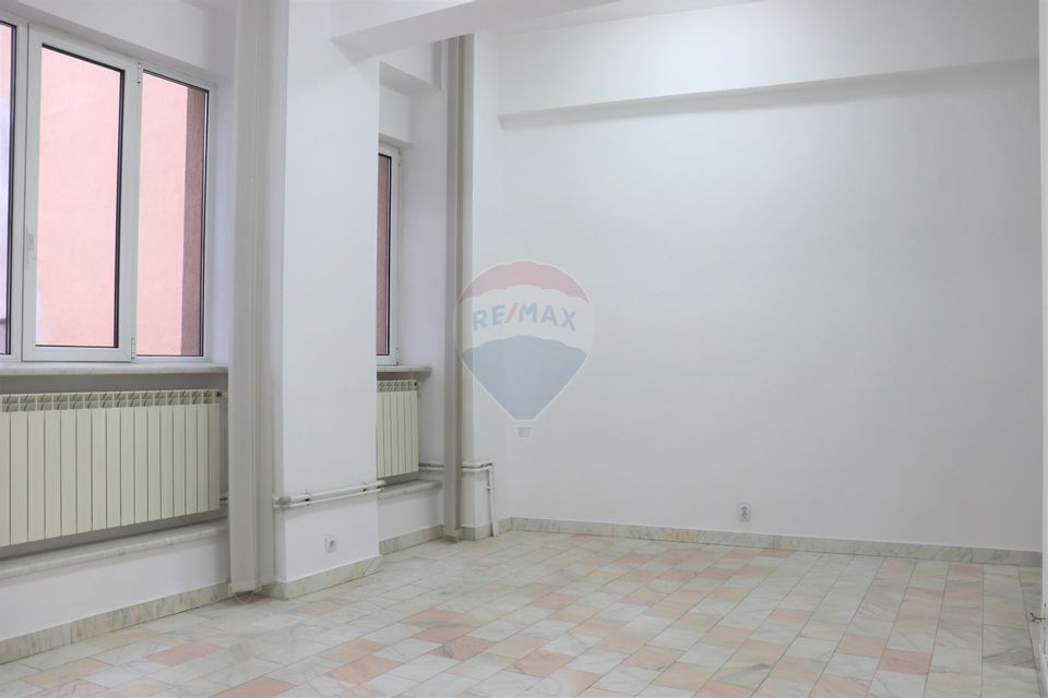 140sq.m Office Space for rent, Dacia area
