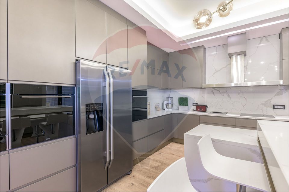 Penthouse with 6 rooms, 2 terraces, 3 parking lots Herastrau area