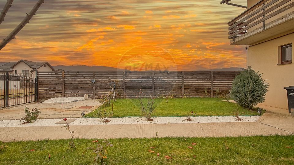 COMISION 0% | Casă tip duplex de vânzare | 5 camere | Cartier Izvor |