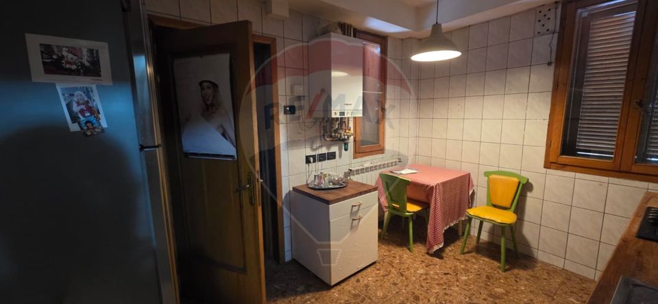 5 room House / Villa for sale, Grivita area