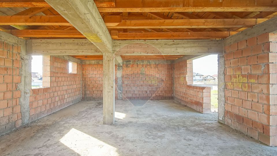 6 room House / Villa for sale