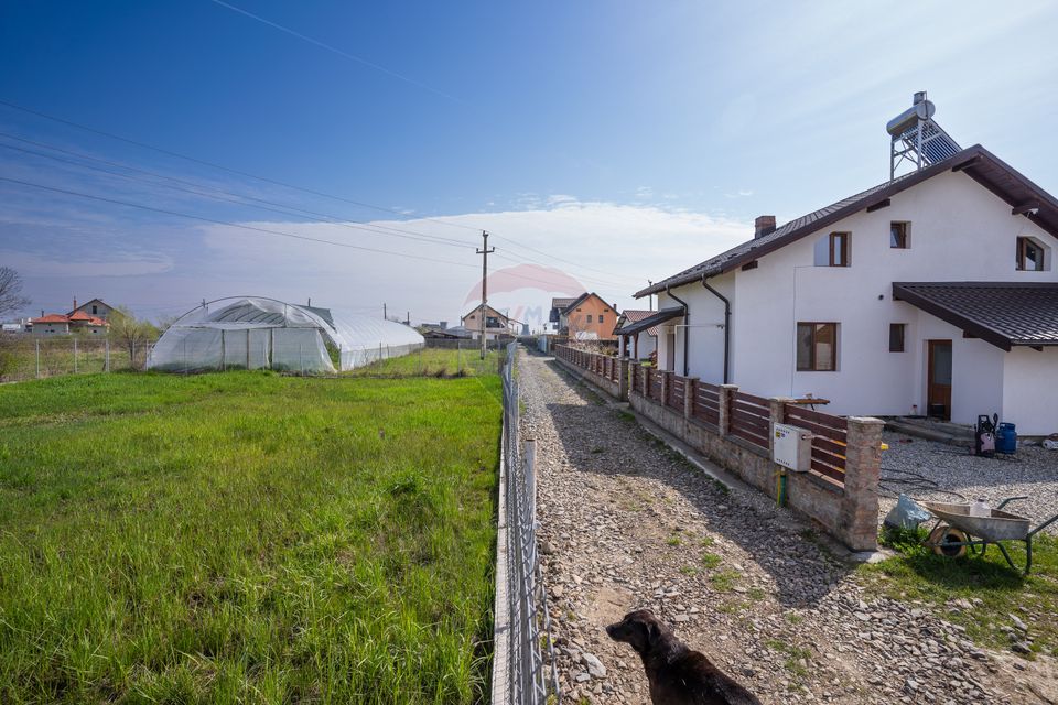 4 room House / Villa for sale