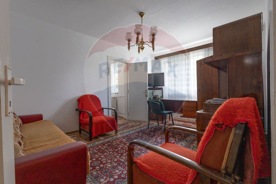 Apartament cu 3 camere de închiriat în zona Take Ionescu