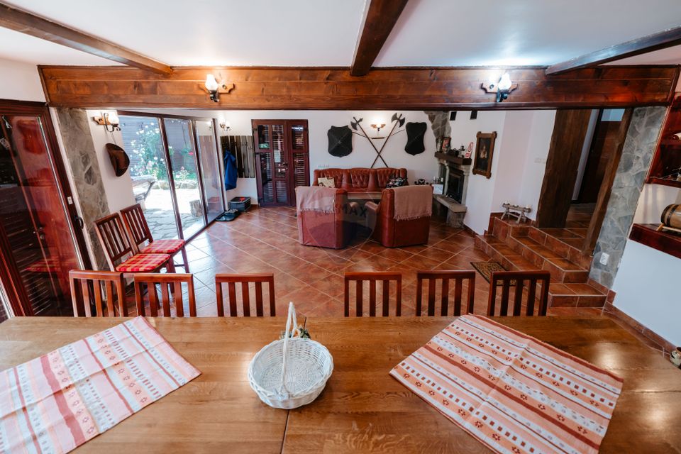 Vilă cu 6 camere, teren de 1000mp, într-un resort montan privat