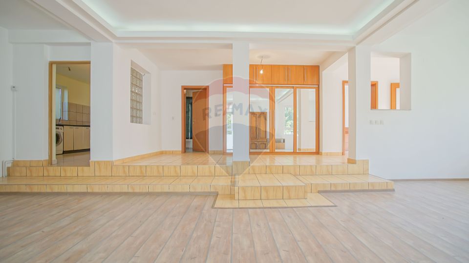 3 room Apartment for sale, Carierei area