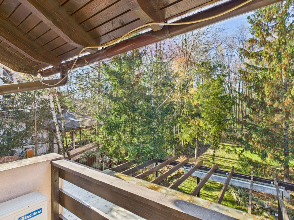 De vanzare | Vila in Paradisul Verde cu gradina si padure proprie |