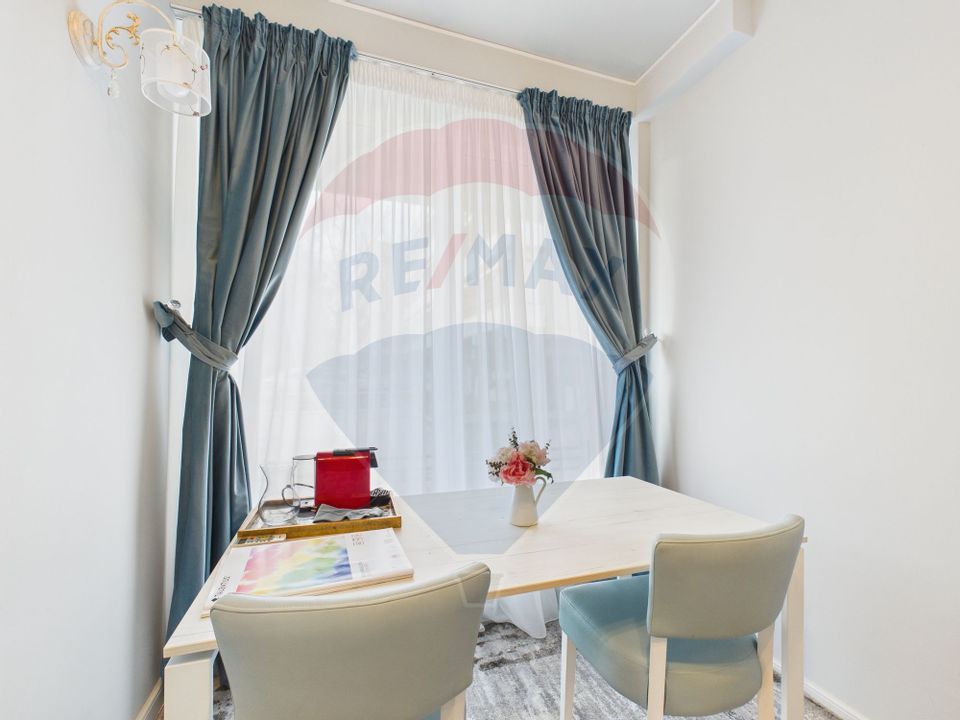 Casă / Vilă cu 5 camere de vânzare în zona Central