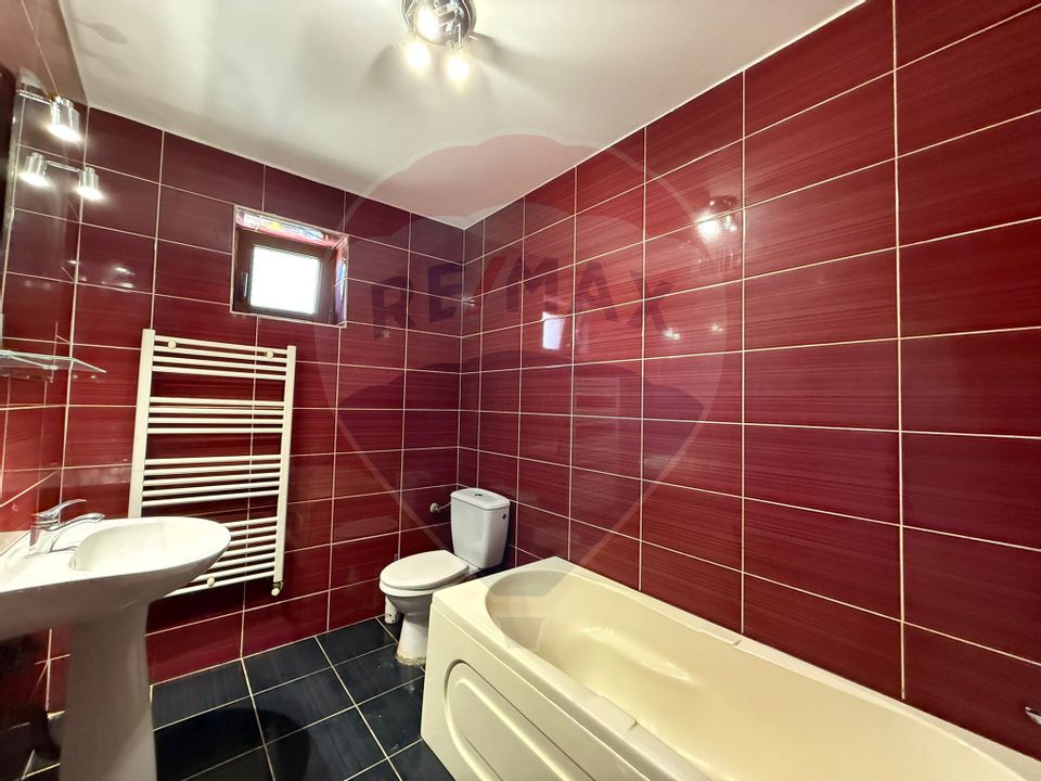 5 room House / Villa for sale