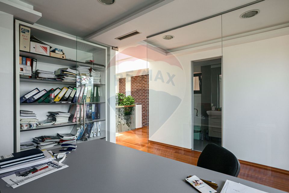 Clădire de birouri Micalaca pe principală, vad si vizibilitate sporită