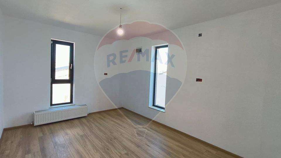 4 room House / Villa for sale, Port area