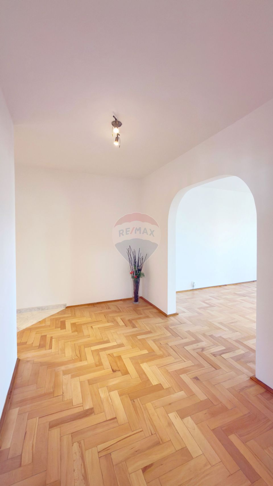 4 Camere Piata Alba Iulia 102 mp vedere Bd. Unirii si Casa Poporului