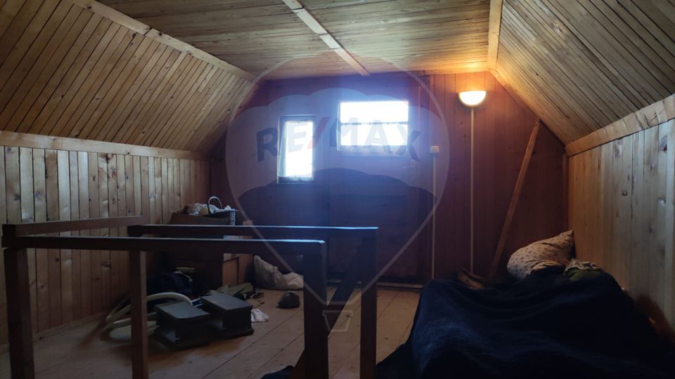 Casă 5 camere 2324 mp teren de vânzare Fughiu-Osorhei 12 km de Oradea