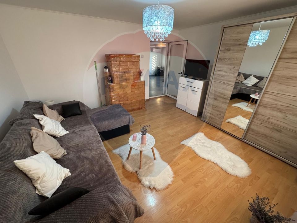 Casă / Vilă cu 7 camere de vânzare în zona Central