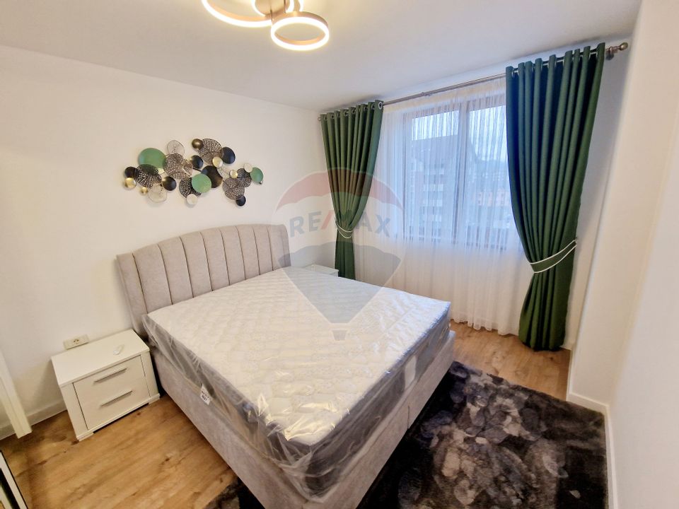 Apartament cu 3 camere de vânzare în Cartier Tei