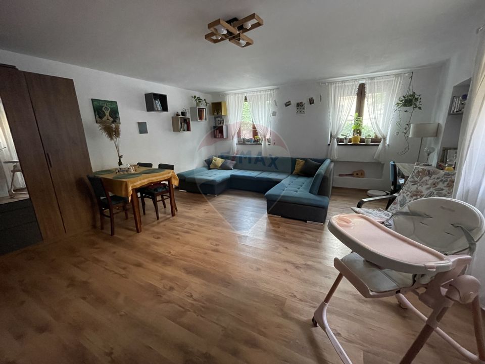 Casă de vanzare Ultracentral in Medias/ singur pe curte