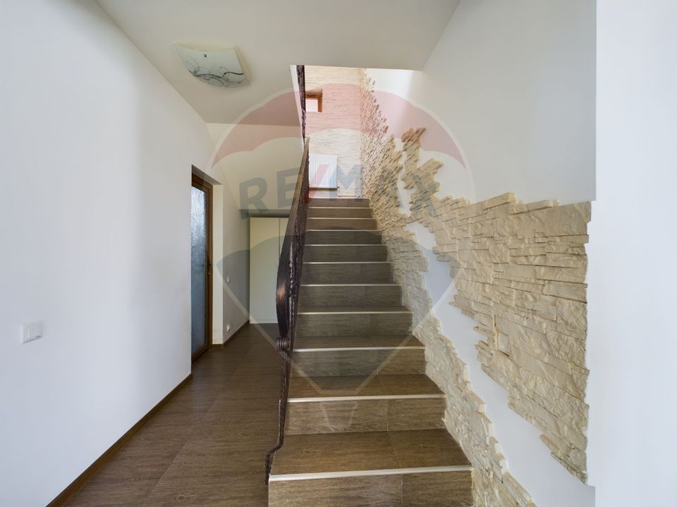 Casa 5 camere de vanzare in Crevedia  mobilata utilata gata de mutare