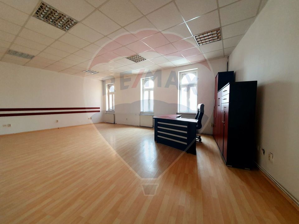 Spațiu de birouri de inchiriat 162mp, semicentral