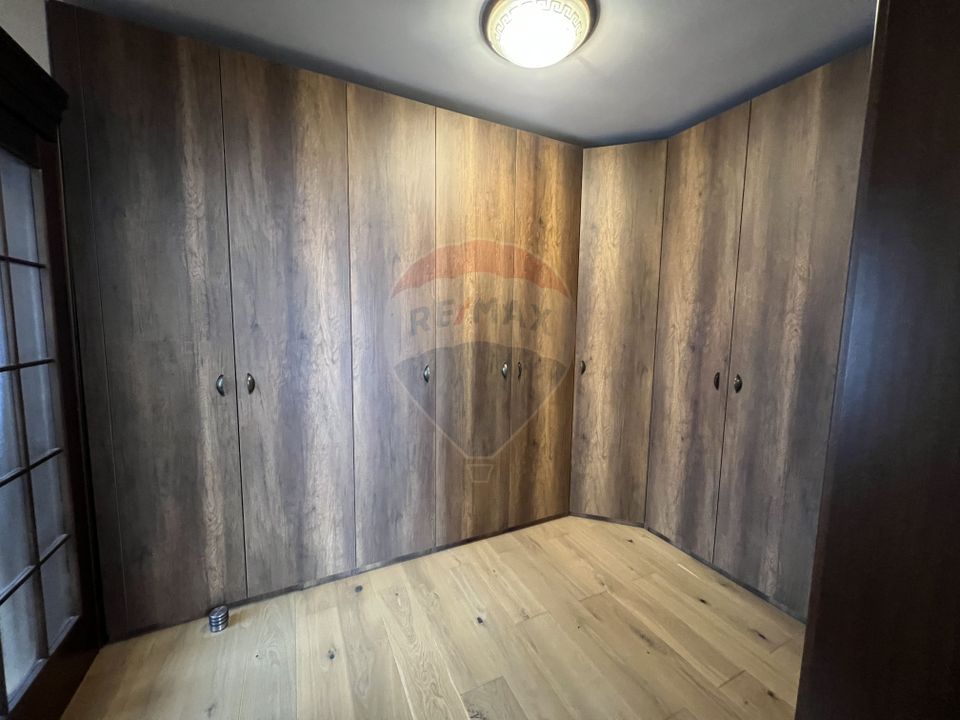 6 room House / Villa for sale, Central area