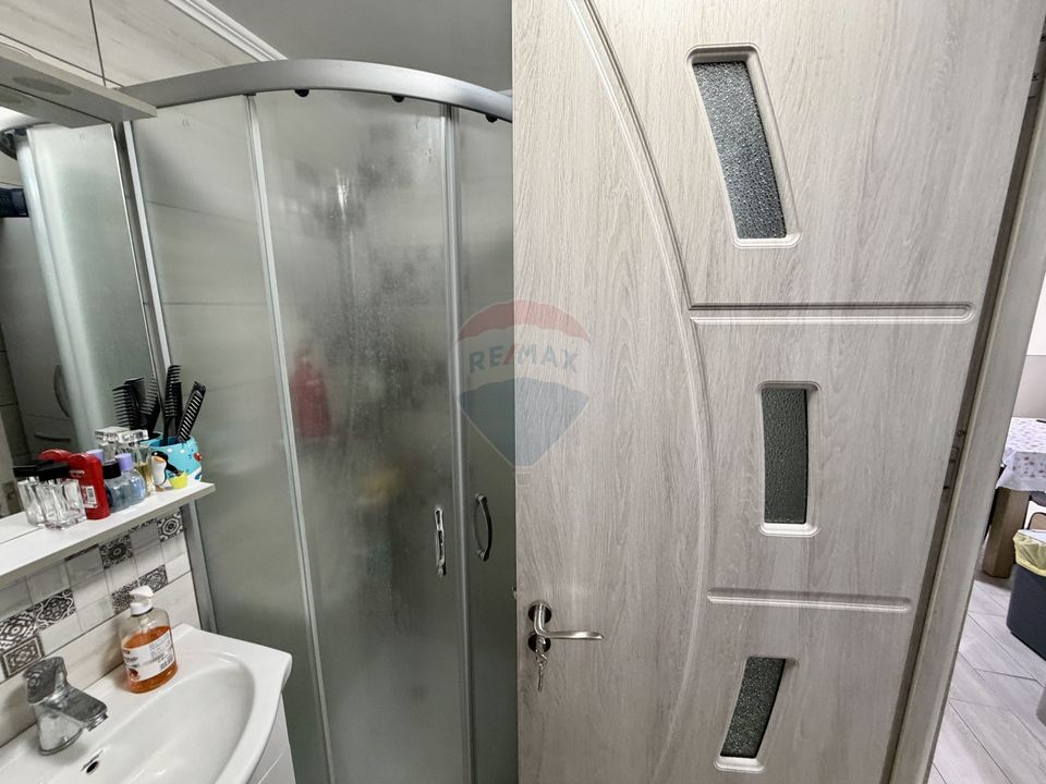 Casă / Vilă cu 4 camere de vânzare în zona Central