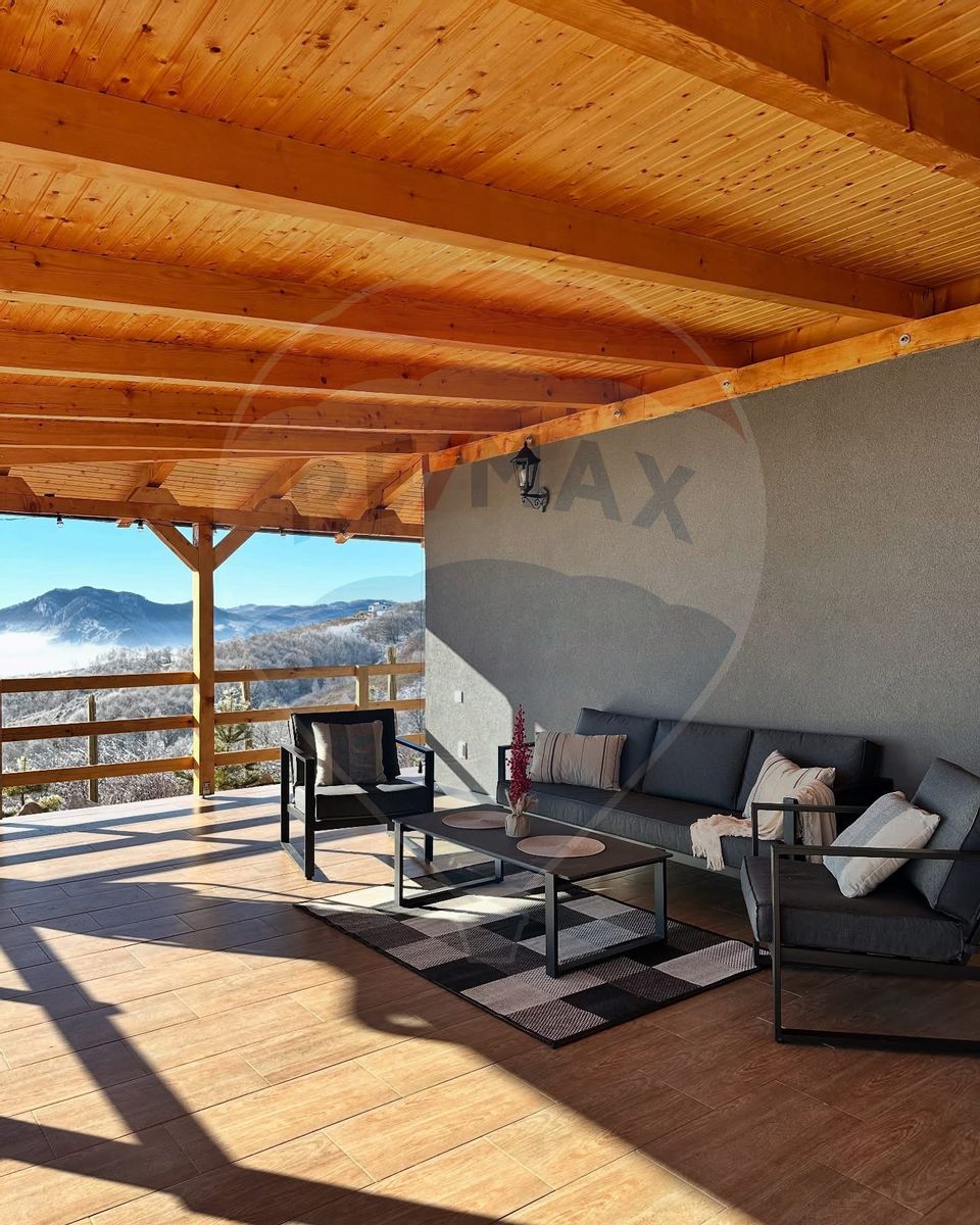5 room House / Villa for sale