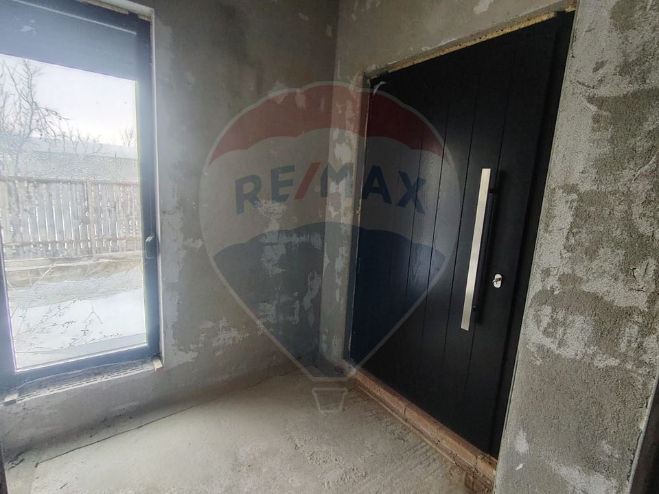 5 room House / Villa for sale