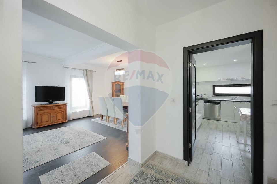 Casă 4 Camere cu Garaj, Construită de Proprietar, Cartier Episcopia