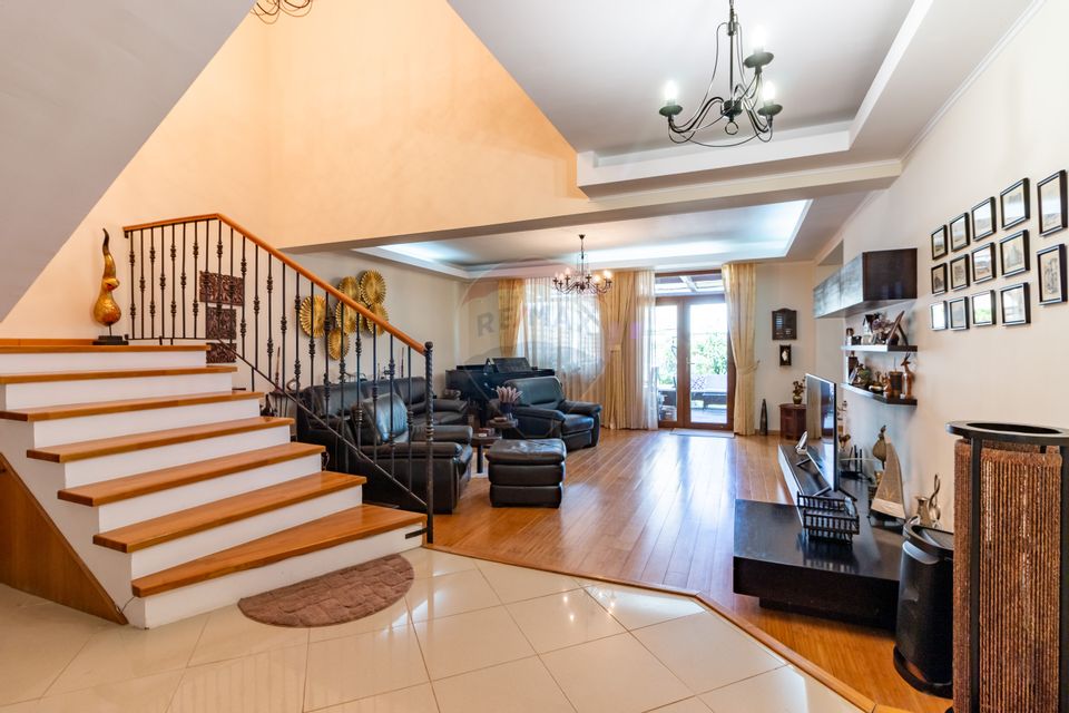 Casă / Vilă de vanzare in Corbeanca, str. Laguna albastra, langa lac