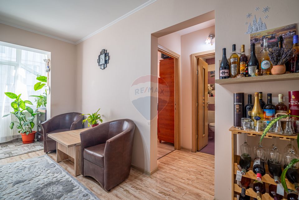 Apartment, 2 rooms, renovated, Ground floor – Breaza