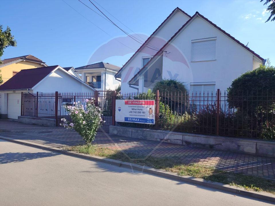 8 room House / Villa for sale, Central area