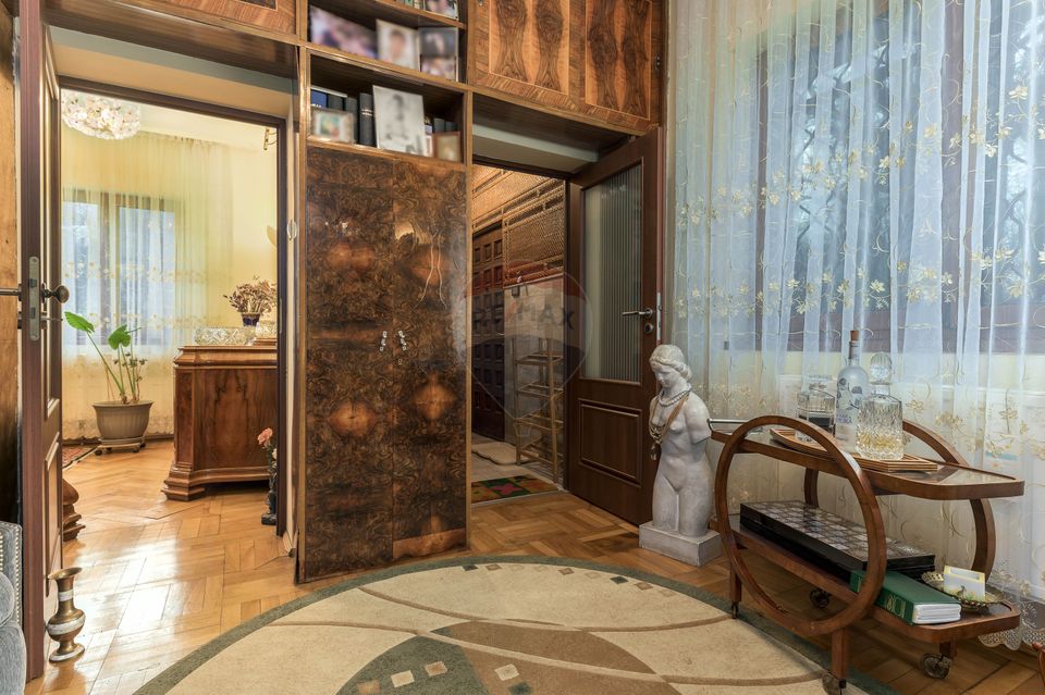 8 room House / Villa for sale, Kiseleff area