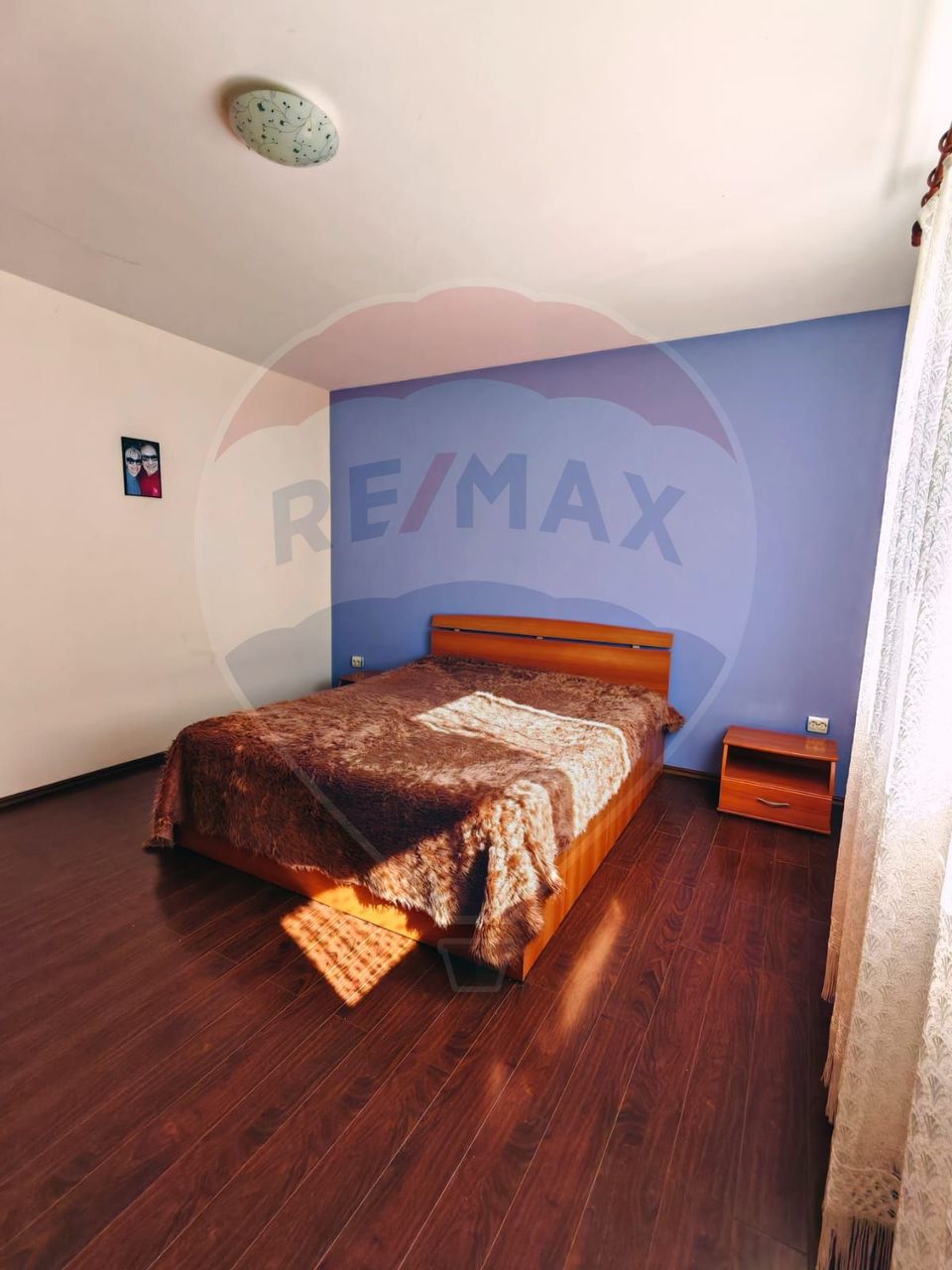 Casă / Vilă cu 5 camere de vânzare