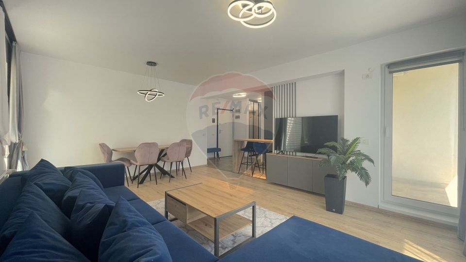 2 room Apartment for rent, Tractorul area