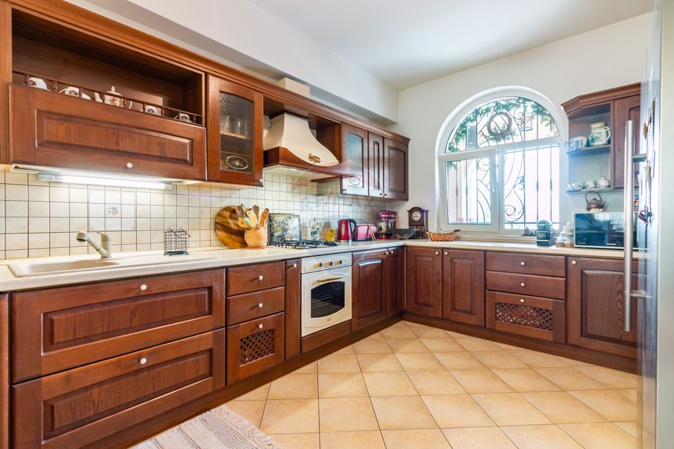 Vila/Lastarului/Colnicului