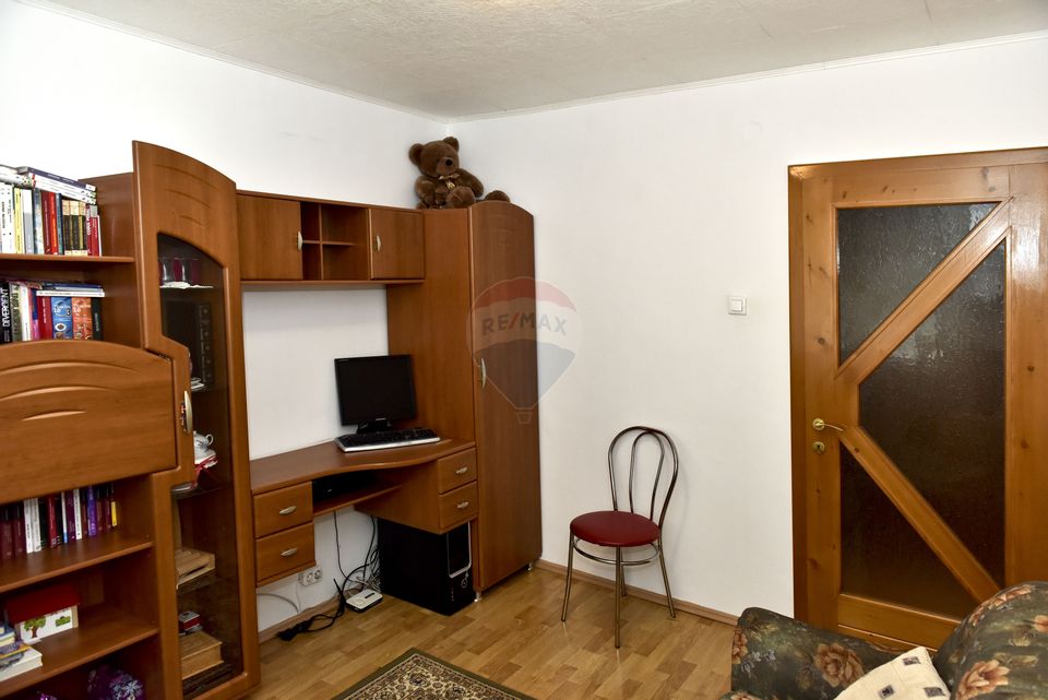 REZERVAT Apartament cu 4 camere, Cartierul Magurii - Codlea.