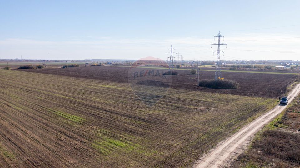 Land 7,500sqm Sabareni / Strada Primaverii