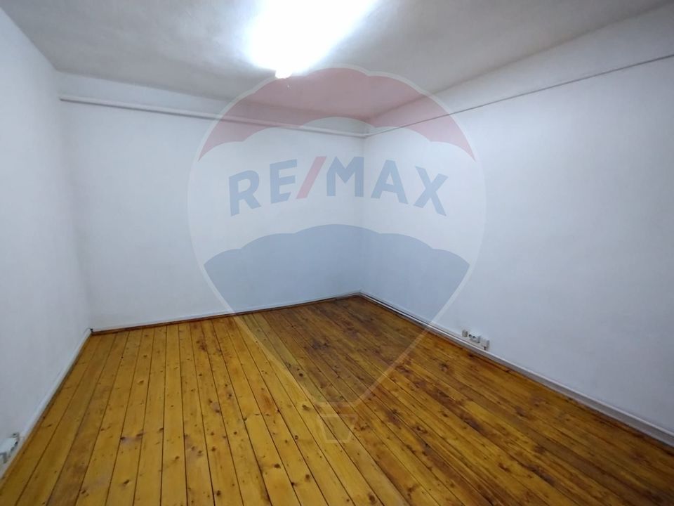 128sq.m Commercial Space for rent, 1 Mai area
