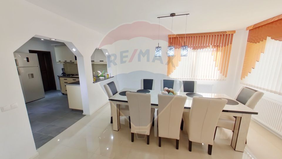 5 room House / Villa for sale