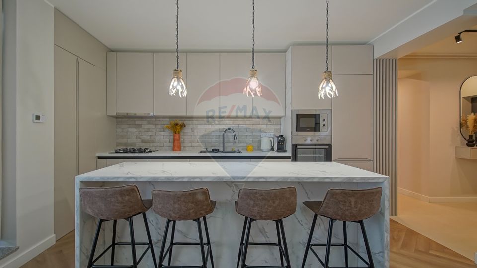 !! VANDUT !! Apartament elegant, complet mobilat Avram Iancu, Brașov