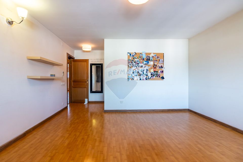 Casă / Vilă în Pipera de inchiriat, Iancu Nicolae, 5 x parcare