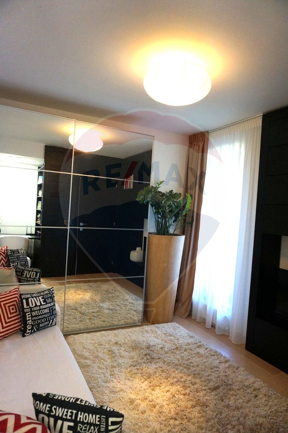 Casa  Vila cu 4 camere de inchiriat Cernica langa padure