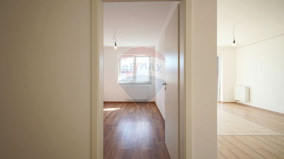 Apartament nelocuit cu priveliste deosebita|parcare|boxa