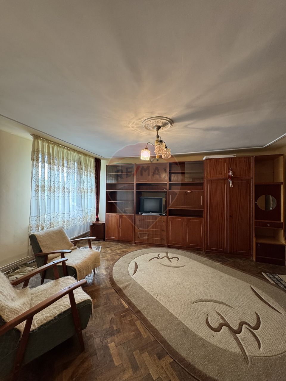 5 room House / Villa for sale, Est area